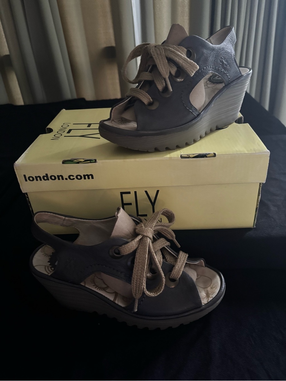 Fly London Ylfa-Indigo Lace Up Leather Wedge Sandals. EU 36, Gray/Tan with Box.